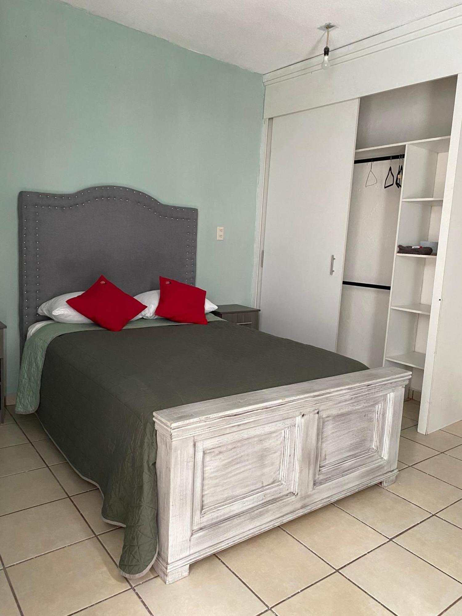 10 Venator House Boutique Aparthotel Λεόν Εξωτερικό φωτογραφία